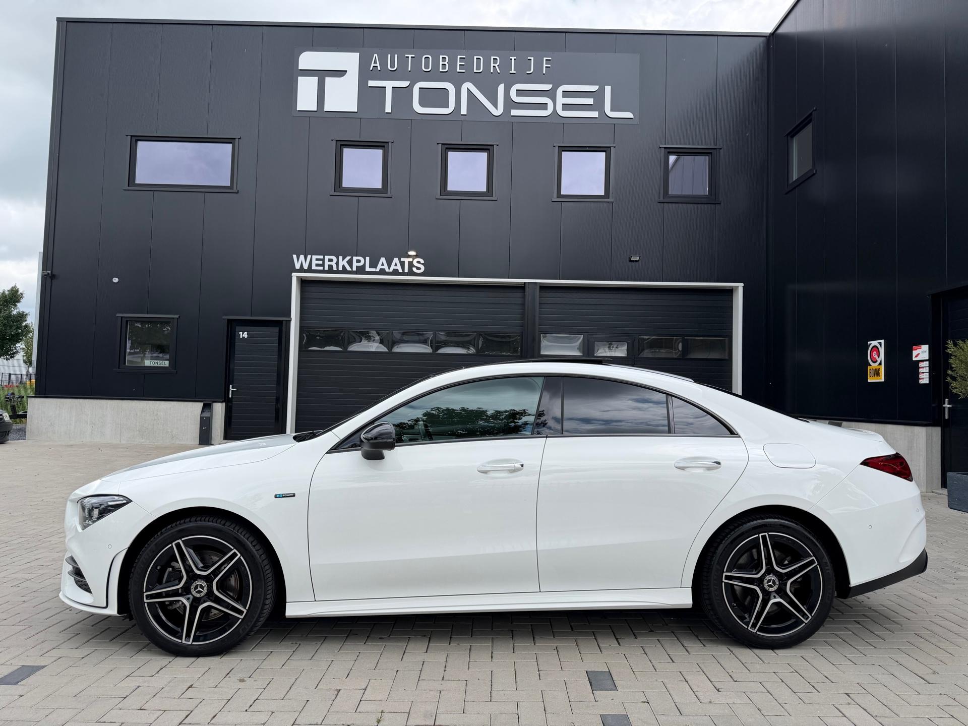 Mercedes-Benz CLA-klasse 250 e AMG / Pano / Burmeister / Memory / Sfeer / Stoelverwarming — foto 2