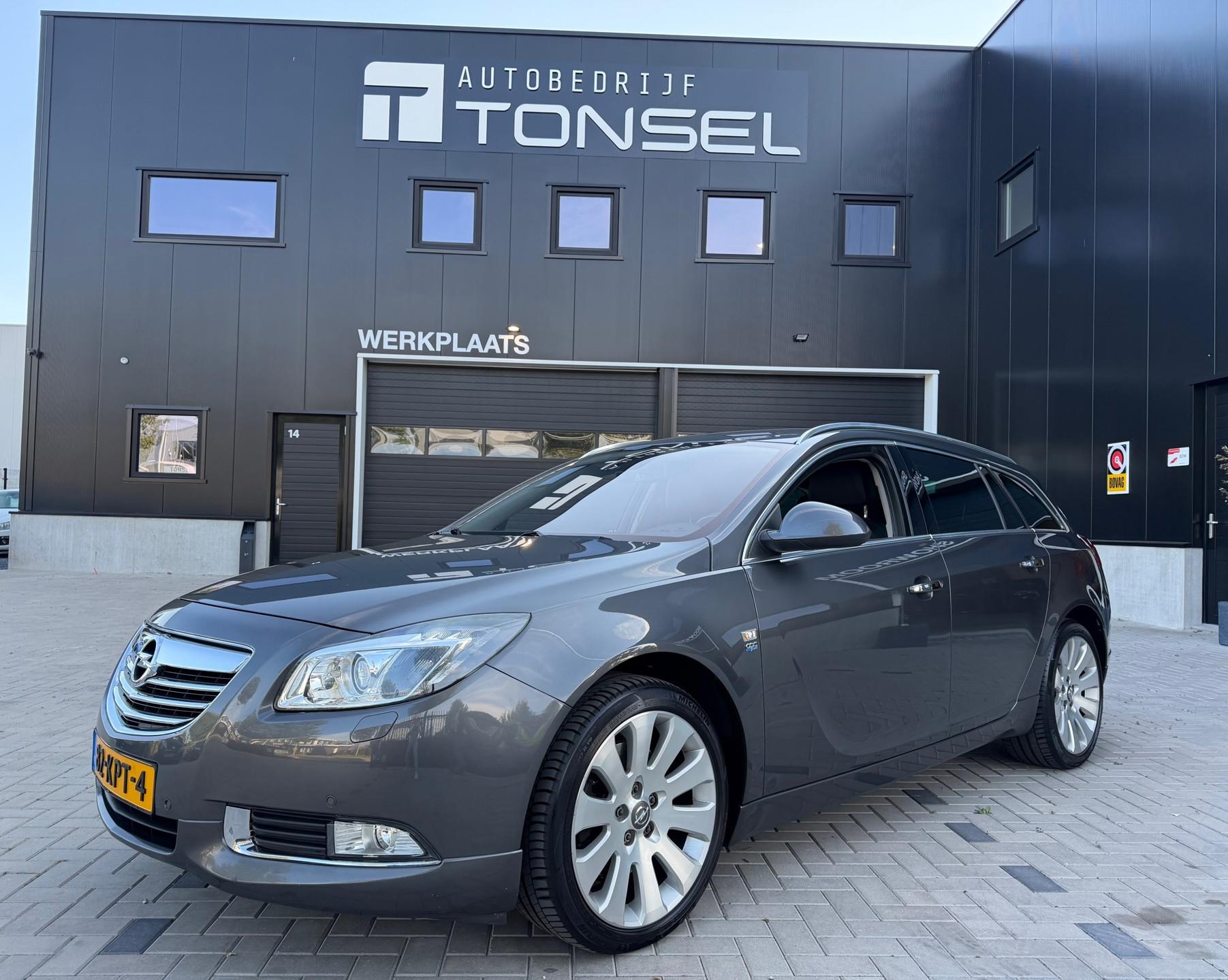 Opel Insignia Sports Tourer 2.8 V6 T Cosmo 4x4 260PK / Trekhaak / Leder / Navigatie / 19" Inch LMV