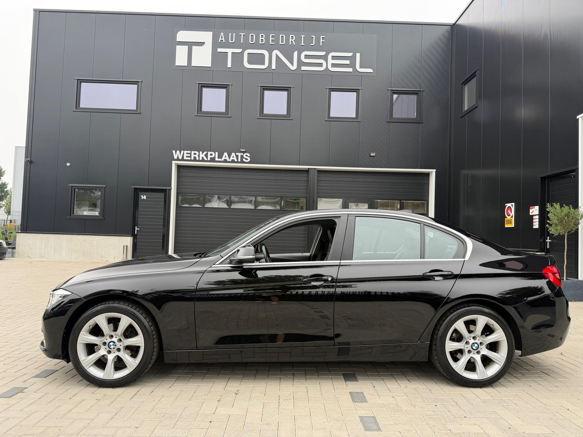 BMW 3-serie 318i High Executive / Automaat / Leder / Cruise / Climate 18" Inch LMV — foto 2