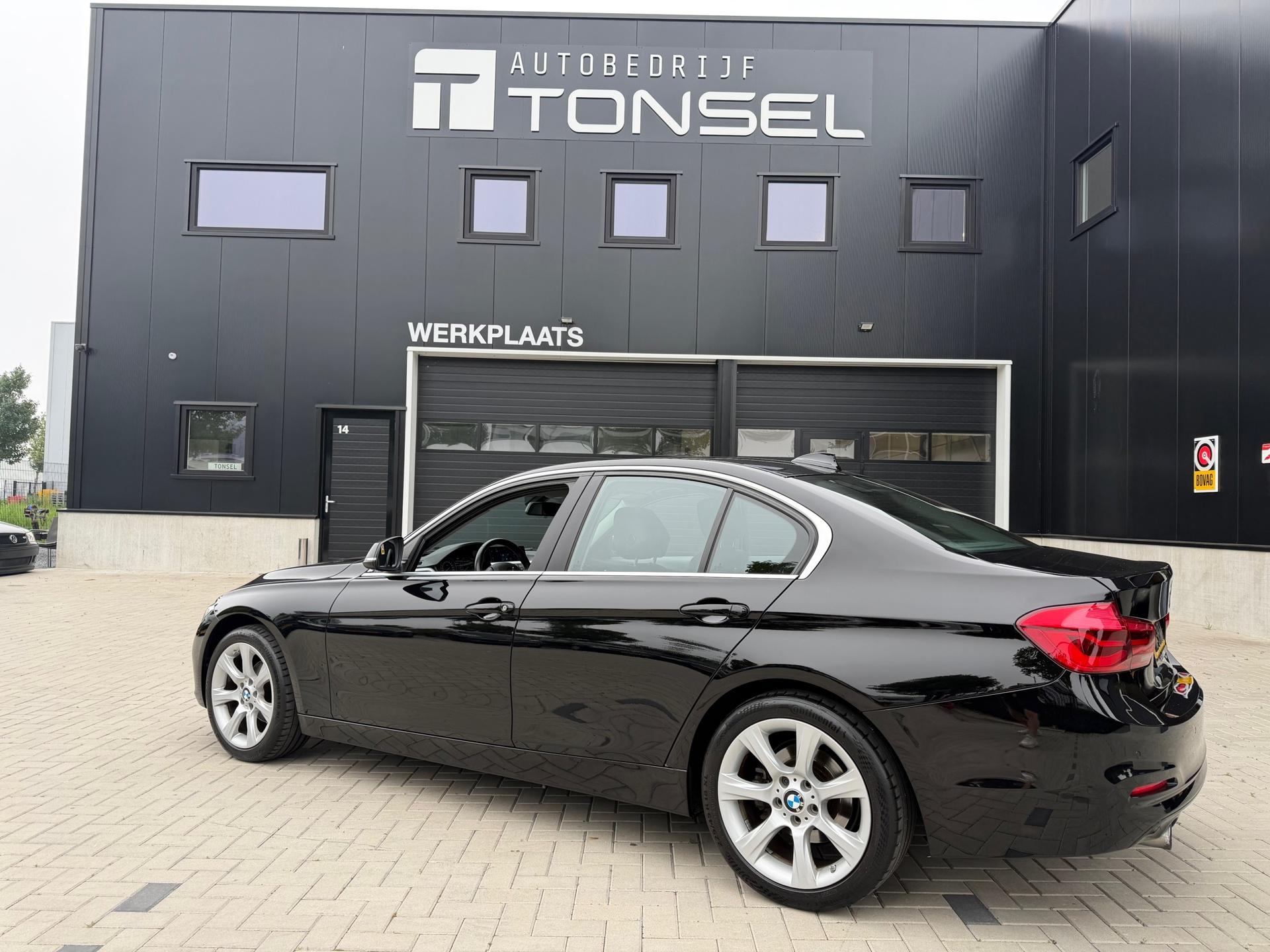 BMW 3-serie 318i High Executive / Automaat / Leder / Cruise / Climate 18" Inch LMV — foto 3