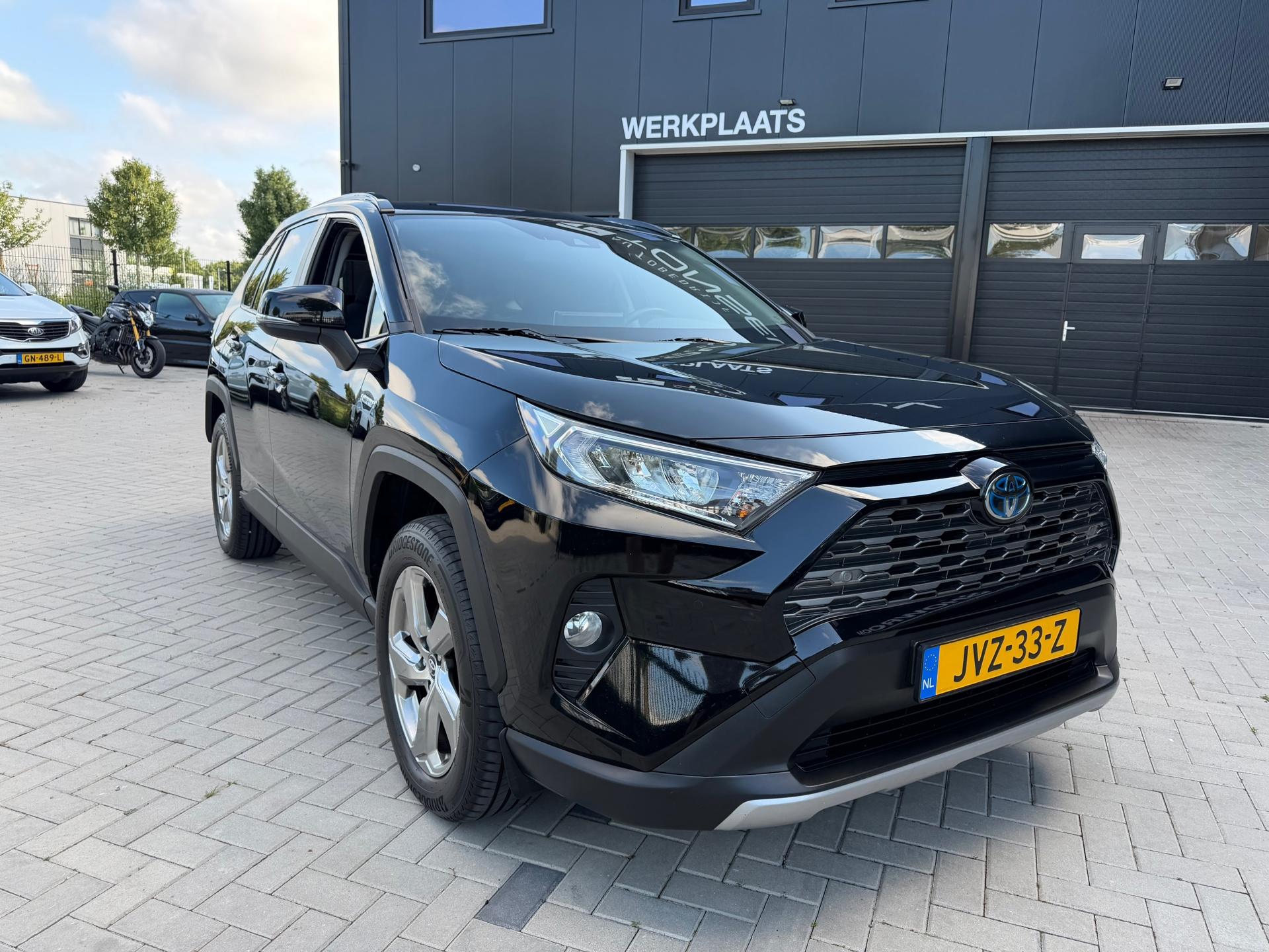 Toyota RAV4 2.5 Hybrid Dynamic / Camera / Climate / Cruise / Blind Spot / 18" Inch LMV — foto 4