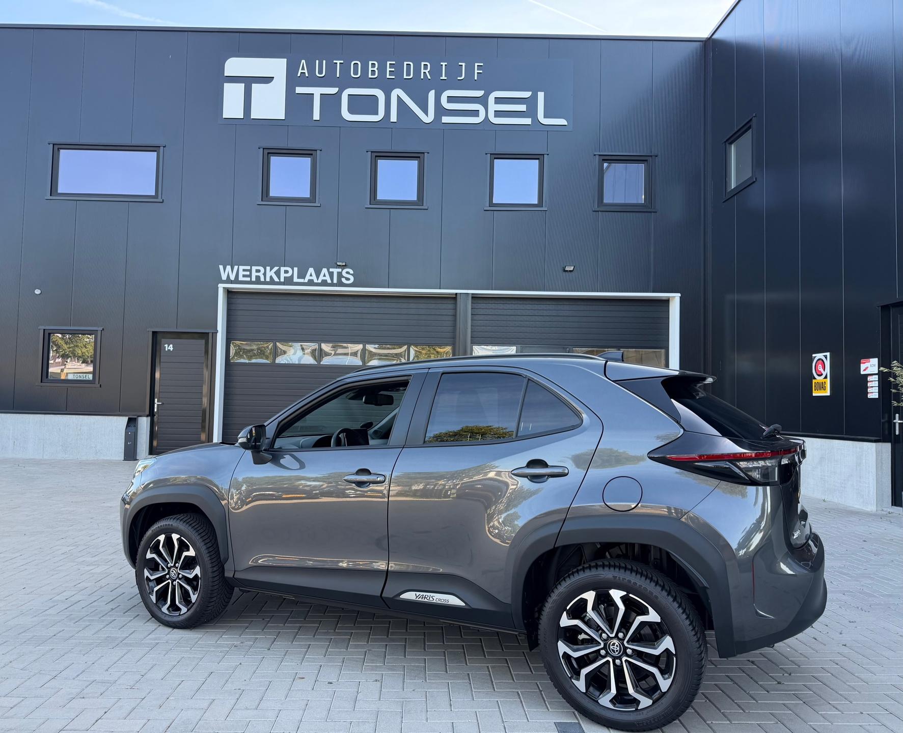 Toyota Yaris Cross 1.5 Hybrid 115 Dynamic / Camera / Stoel&Stuurverwarming / Carplay / 17" Inch LMV — foto 3