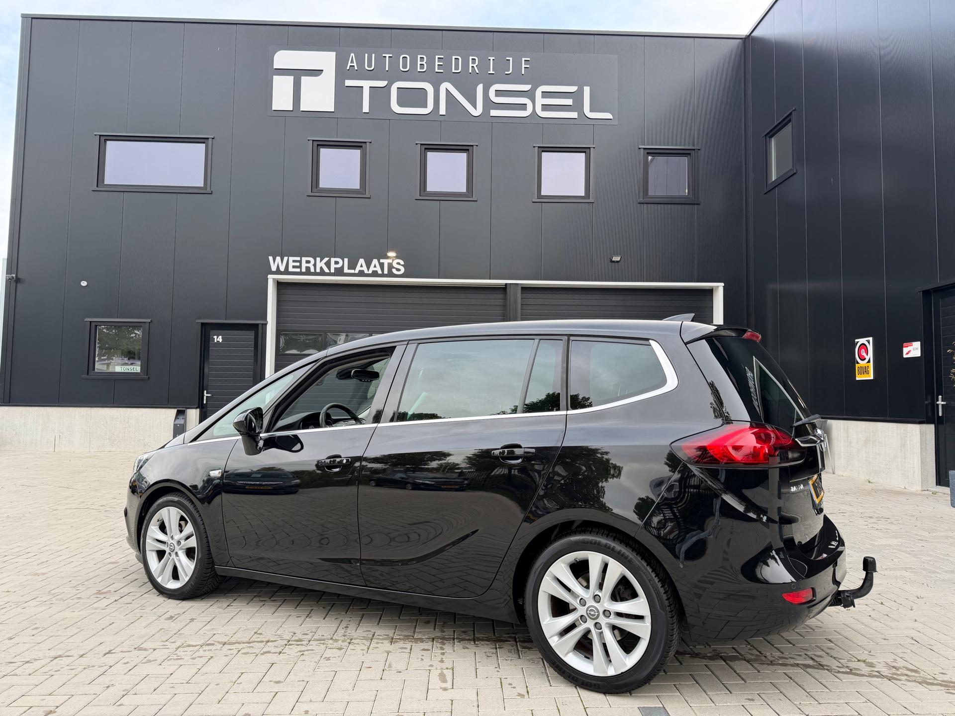 Opel Zafira 1.4 Turbo Innovation 7p. / Panorama / Trekhaak / Winterpakket / Cruise / LED — foto 3