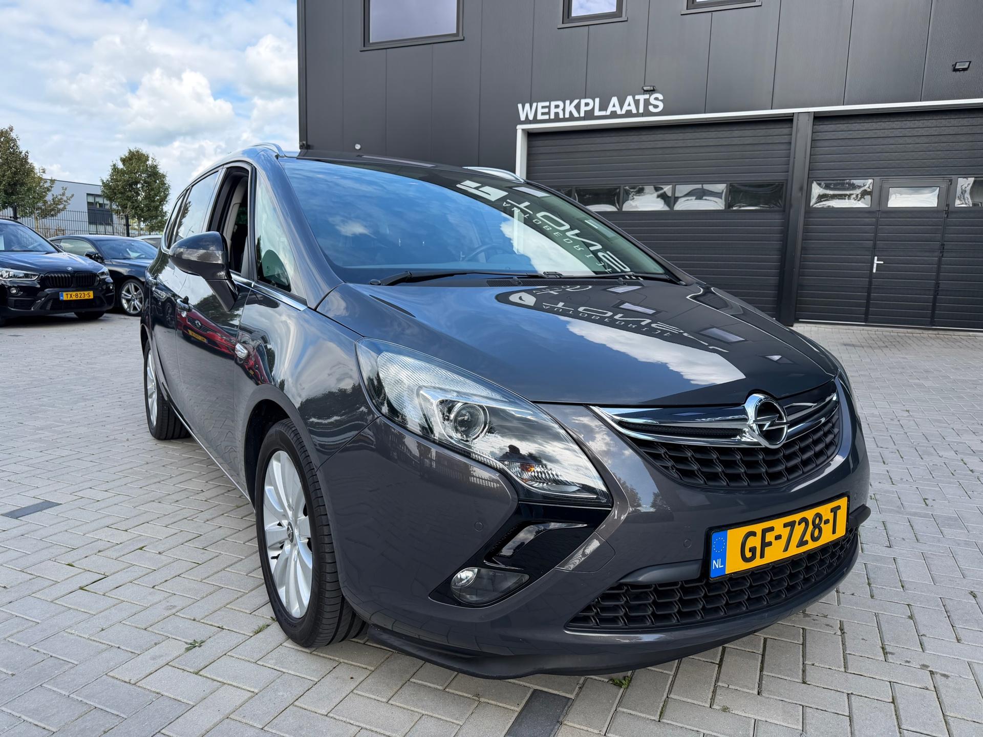 Opel Zafira Tourer 1.4 Cosmo 7p. / Cruise / Climate / PDC V+A / 17" Inch LMV — foto 4