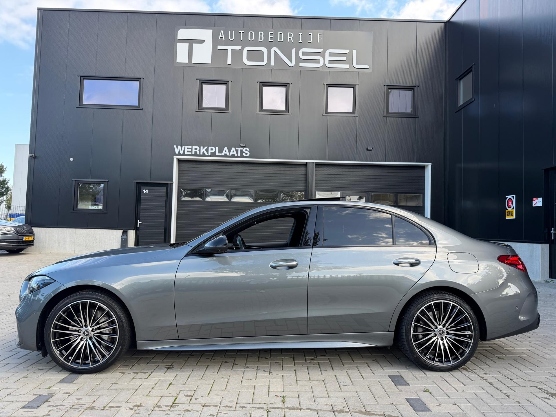 Mercedes-Benz C-klasse 300 e AMG Line / Pano / Burmeister / 360 Camera / 19" Inch LMV — foto 2