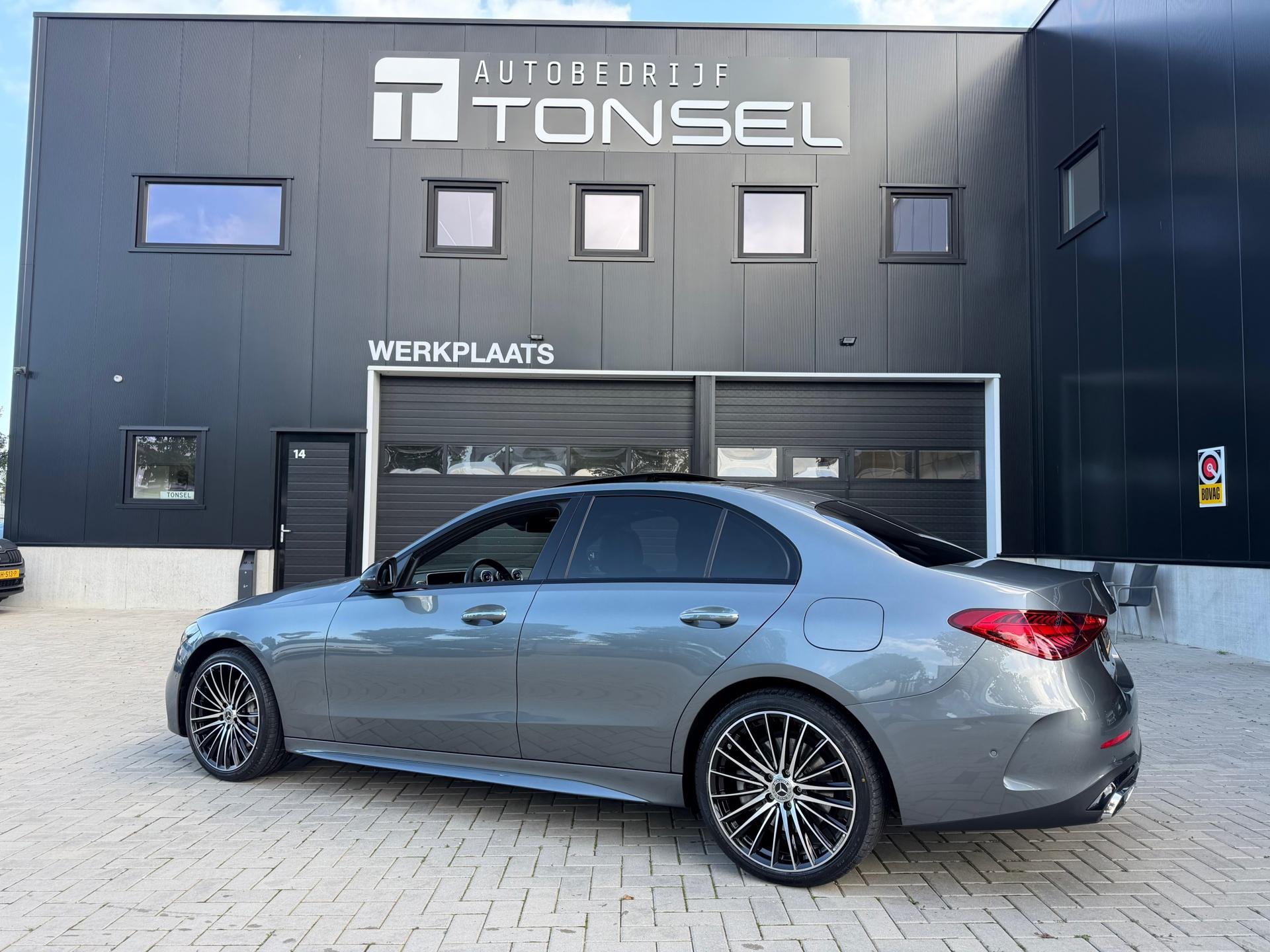 Mercedes-Benz C-klasse 300 e AMG Line / Pano / Burmeister / 360 Camera / 19" Inch LMV — foto 3