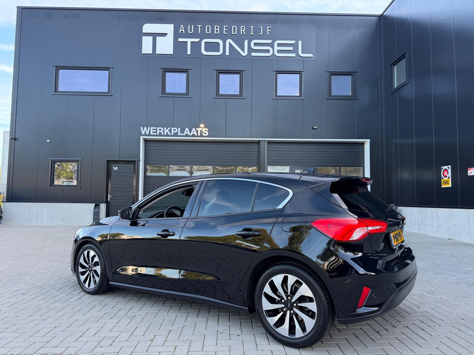 Ford Focus 1.0 EcoBoost Titanium / Automaat / LED / PDC V+A / Navigatie — foto 3