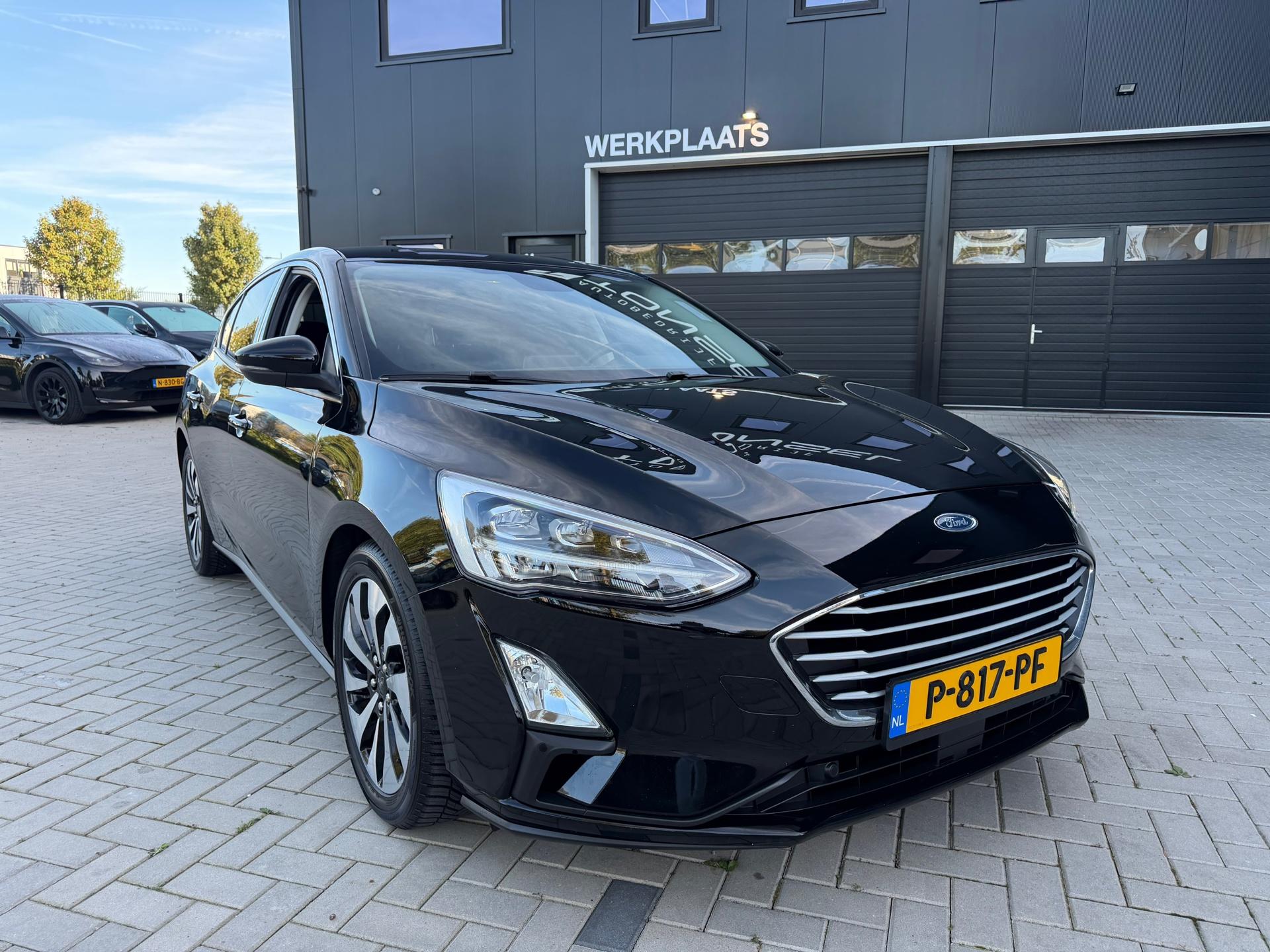 Ford Focus 1.0 EcoBoost Titanium / Automaat / LED / PDC V+A / Navigatie — foto 4