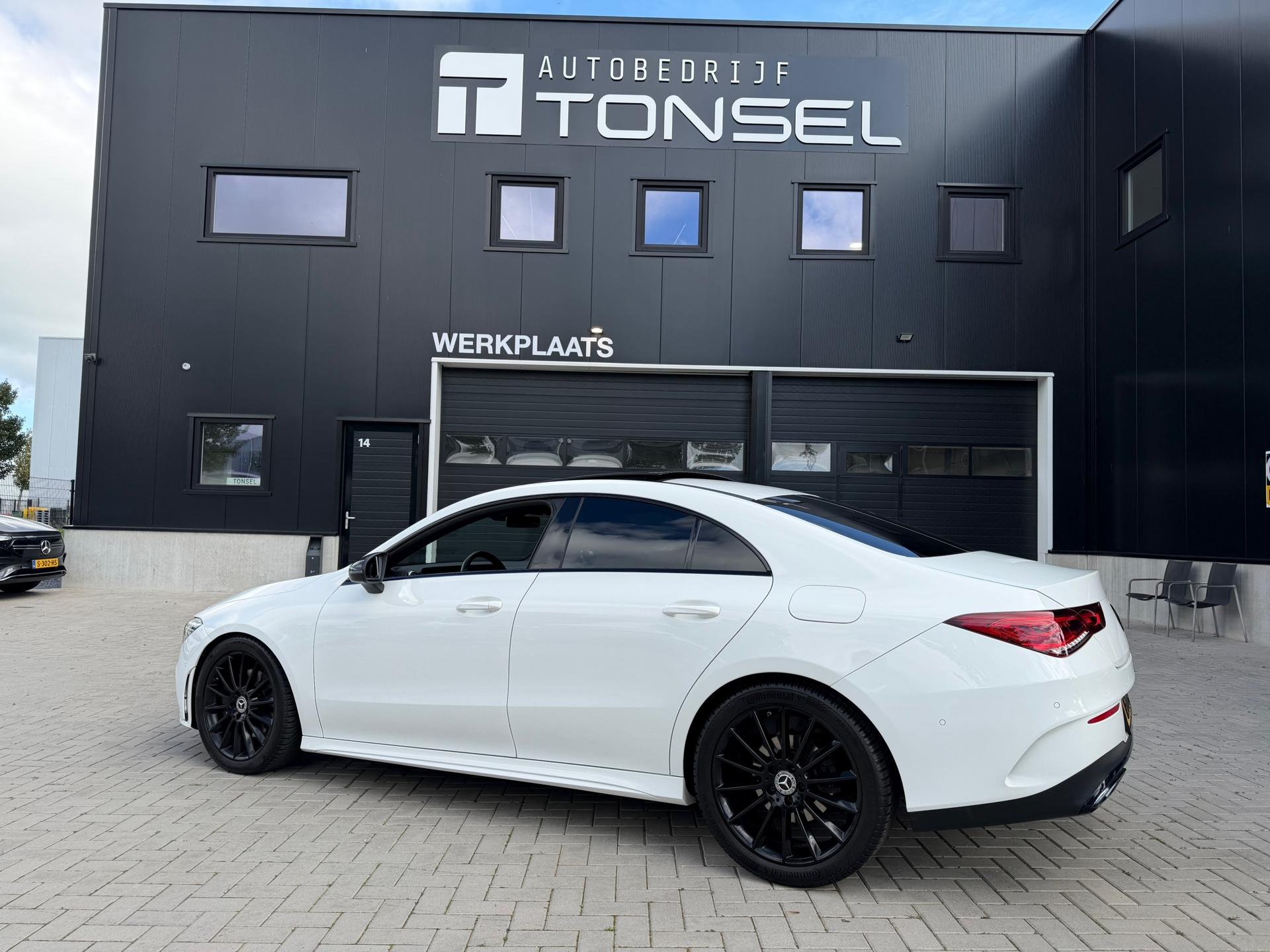Mercedes-Benz CLA-klasse 200 AMG / Night / Panorama / Ambient / Carplay — foto 3