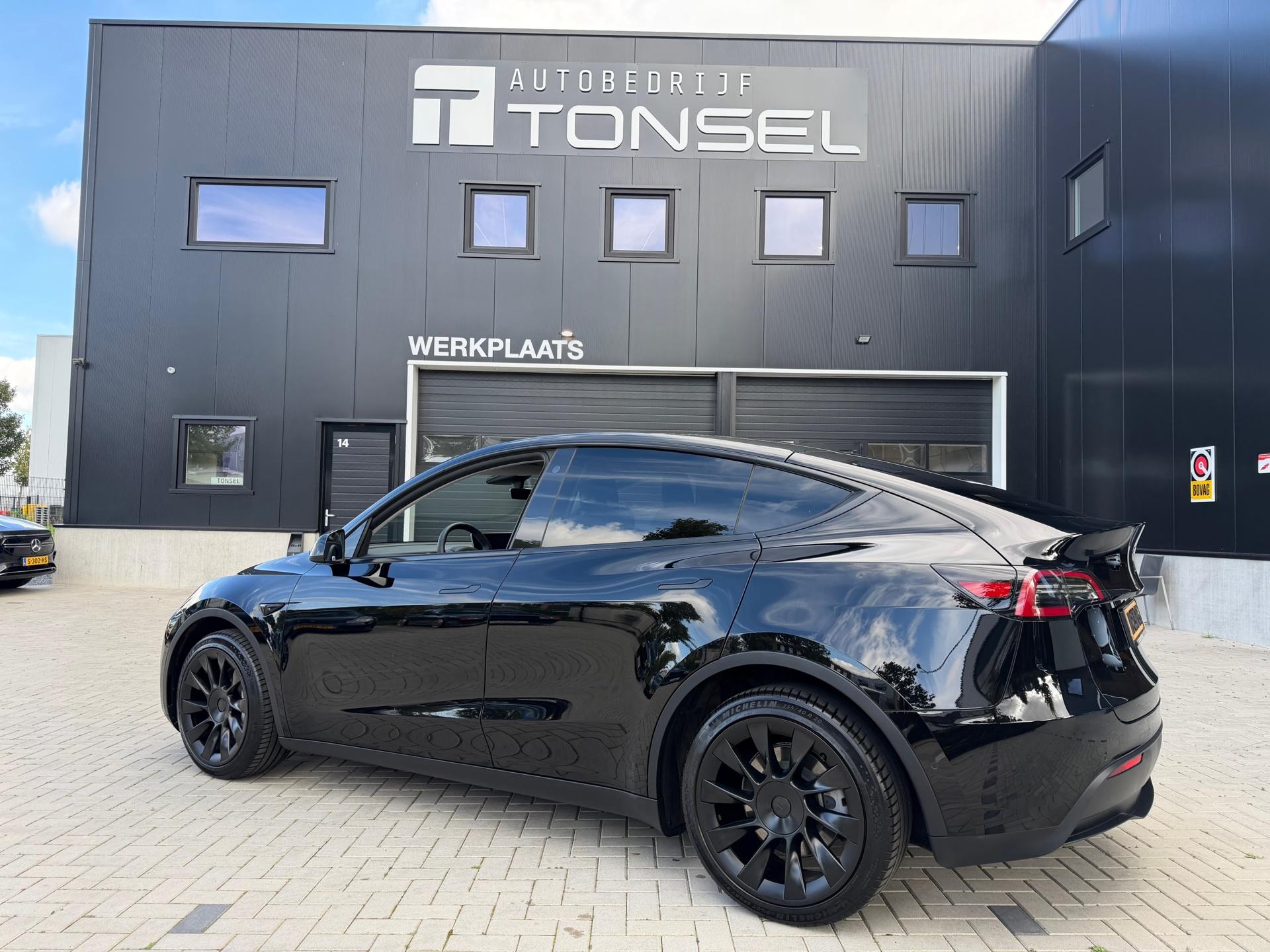 Tesla Model Y Long Range AWD Dual Motor 75 kWh / AutoPilot — foto 3
