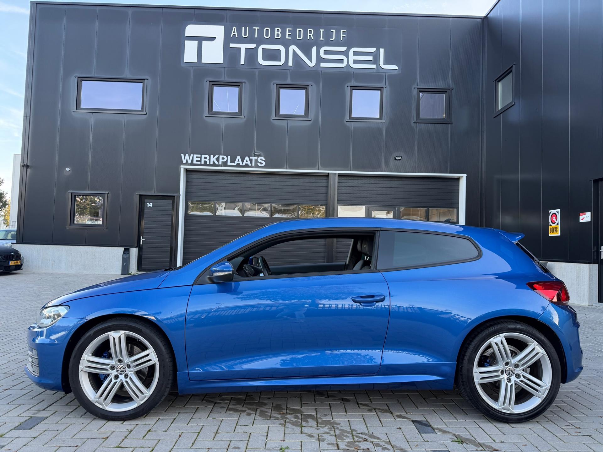Volkswagen Scirocco R-Line 2.0 TSI DSG / Leder / Xenon / Stoelverwarming — foto 2