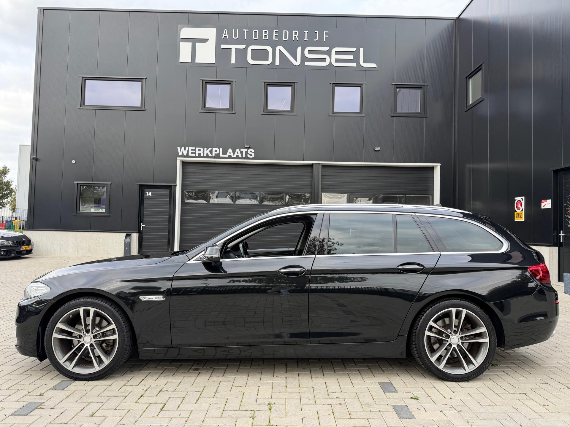 BMW 5-serie Touring 520d High Executive Luxury / Automaat / Leer / Stoelverwarming — foto 2