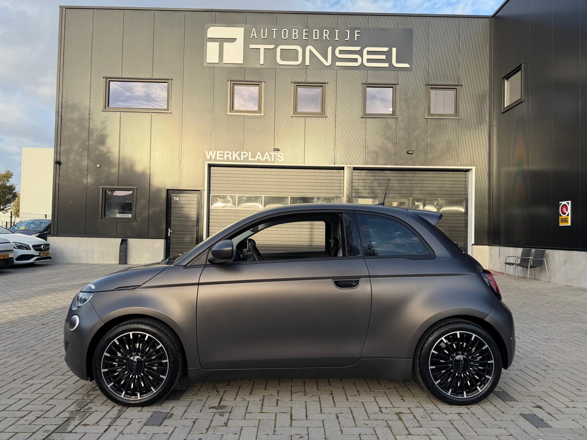 Fiat 500 La Prima 42 kWh / Cloud Grey Matt / Camera — foto 2